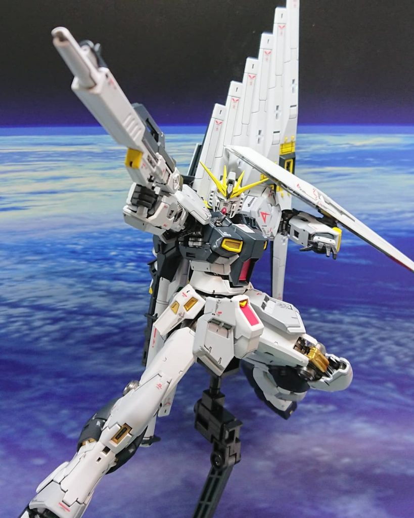 ビームライフル構え。