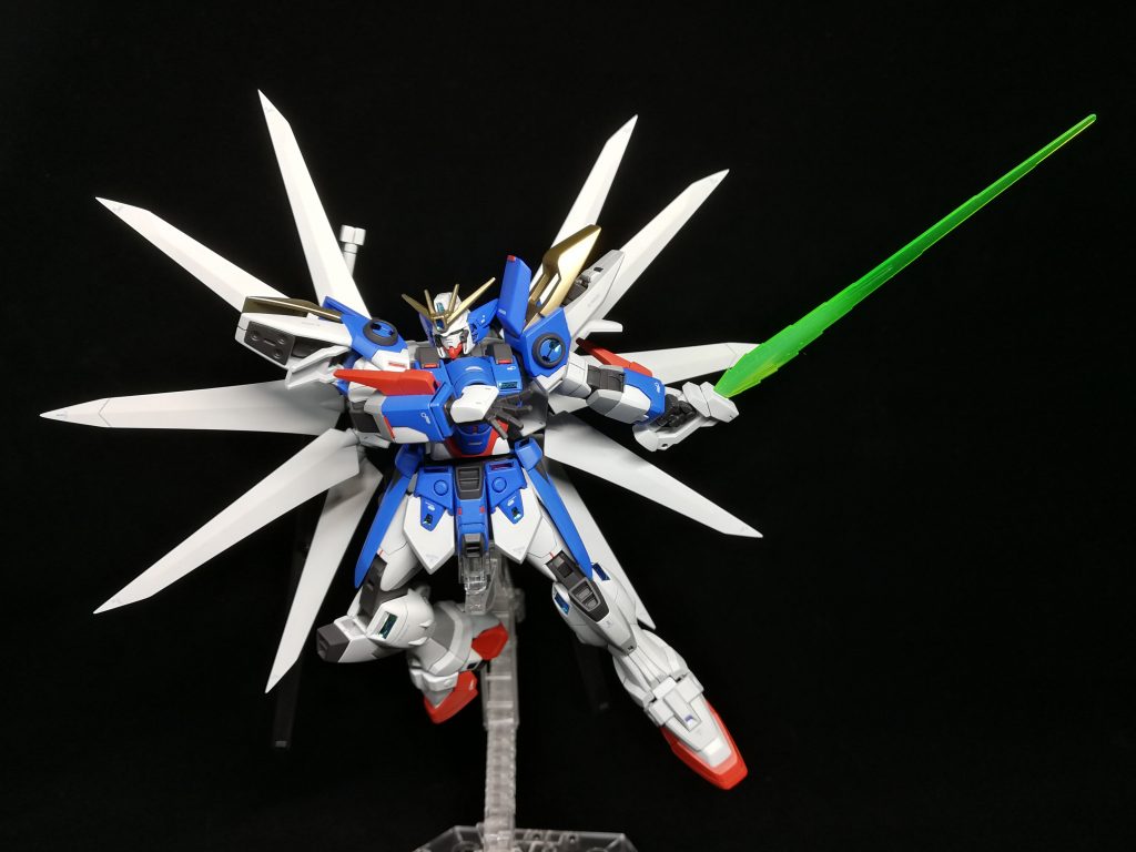 ·ハイパービームソード。
刃は長いものに。蛍光色でグラデーションを入れています。