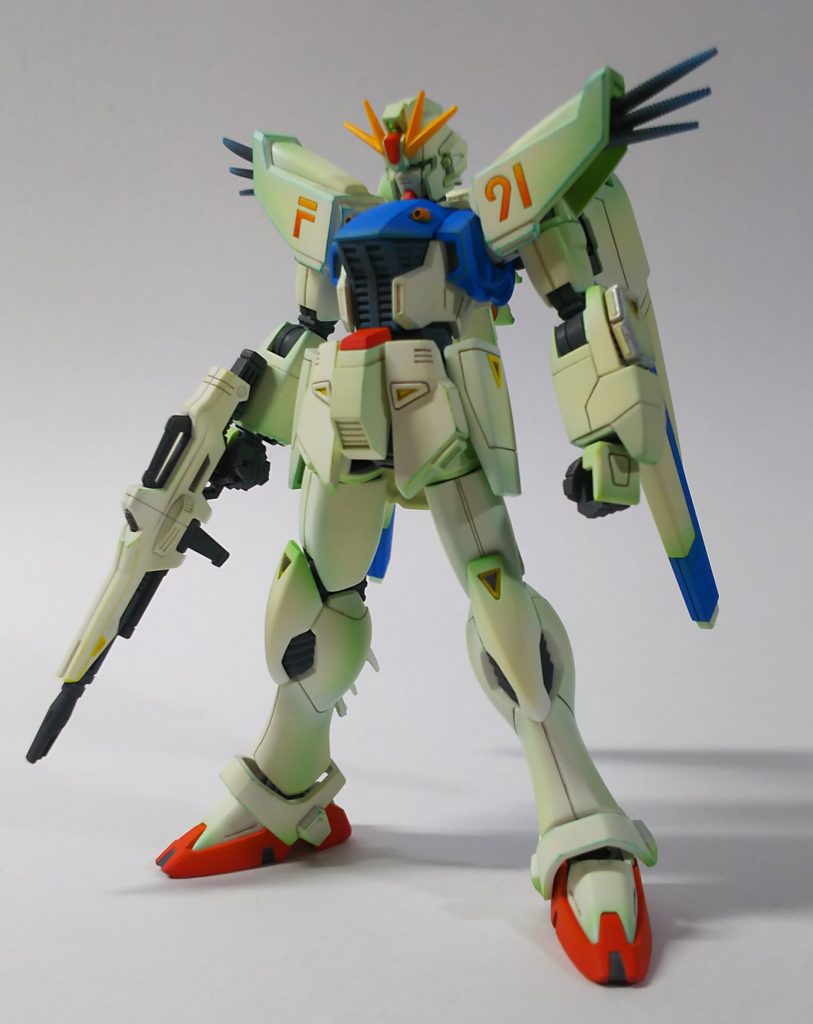 グラデーションを全面にかけています。白と黄色と緑で、輝くようなイメージを目指した（はずだった）作品です。