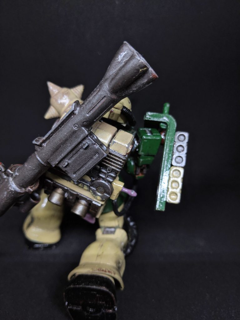 武装は
ビームスナイパーライフル
バズーカ