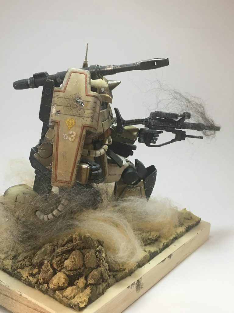 砂塵の中の攻防戦–3枚目/制作者：またたびだんご