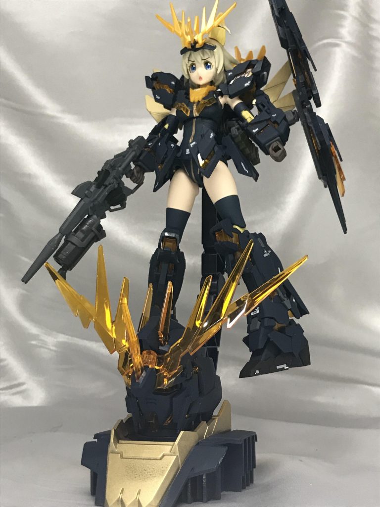 今回もディスプレイはバンシィヘッド。
二個目は中古屋で探し回ってようやく見つけました。