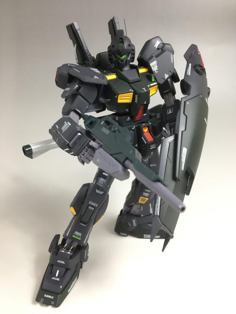 塗装後にガシガシ動かすのが怖いタイプの人間・・・