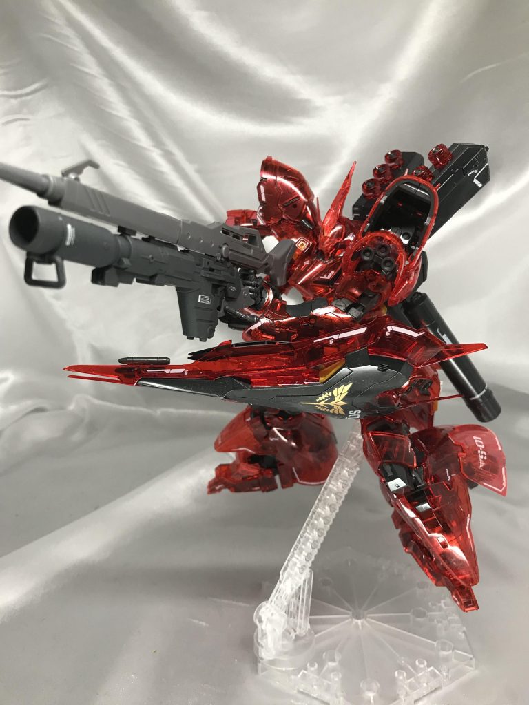 雑誌付録のロングライフル。
あまり印象ないですが、やはり長物はいい…
ロケットバズーカと連結すると素敵すぎる見た目に。