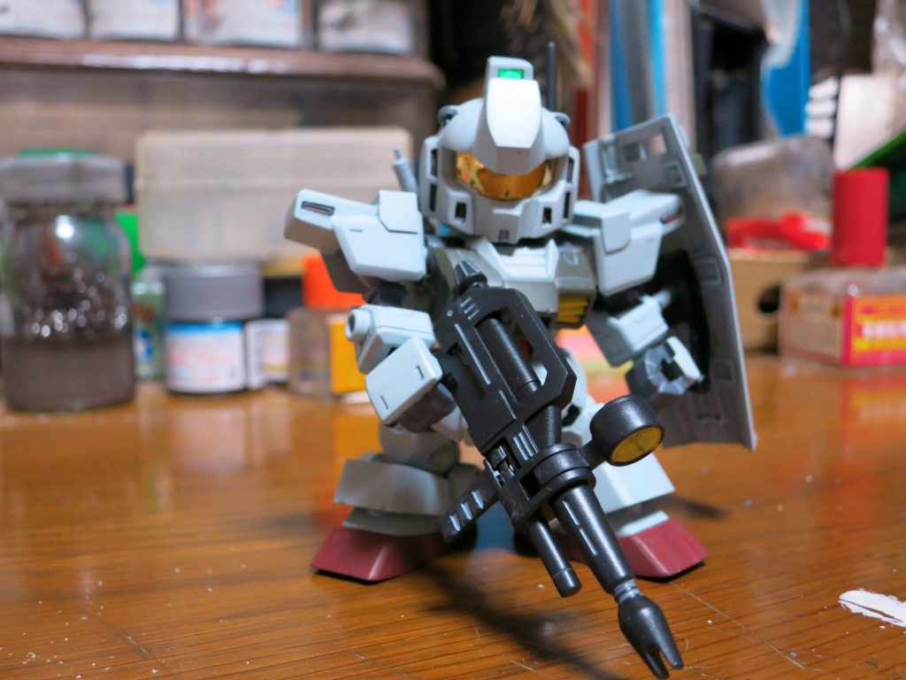 元キットの時点でかなり大きなライフルは、完全にキットそのまま。グリプス戦争勃発時点では旧式化しているけど、気にしない！