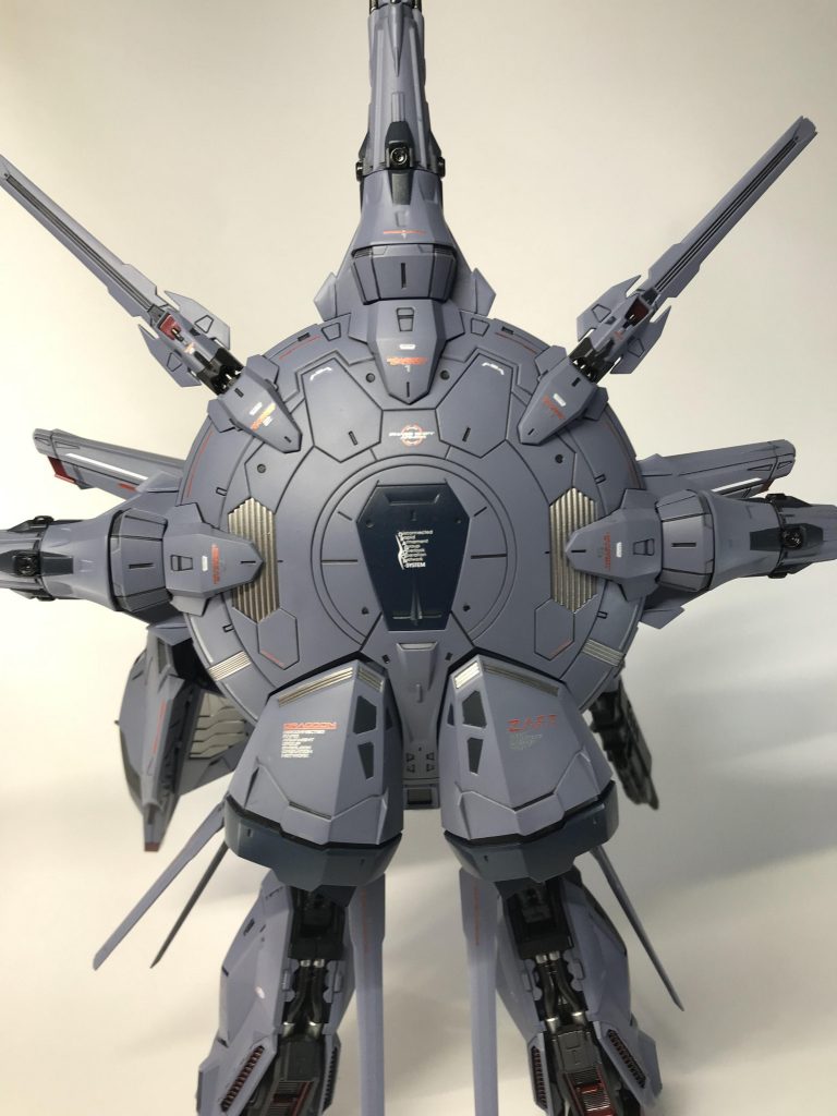 塗り分けと墨入れのオンパレードです。終わってしまったから言えることですが、まだ塗り分ける余地はあったなぁと思います。