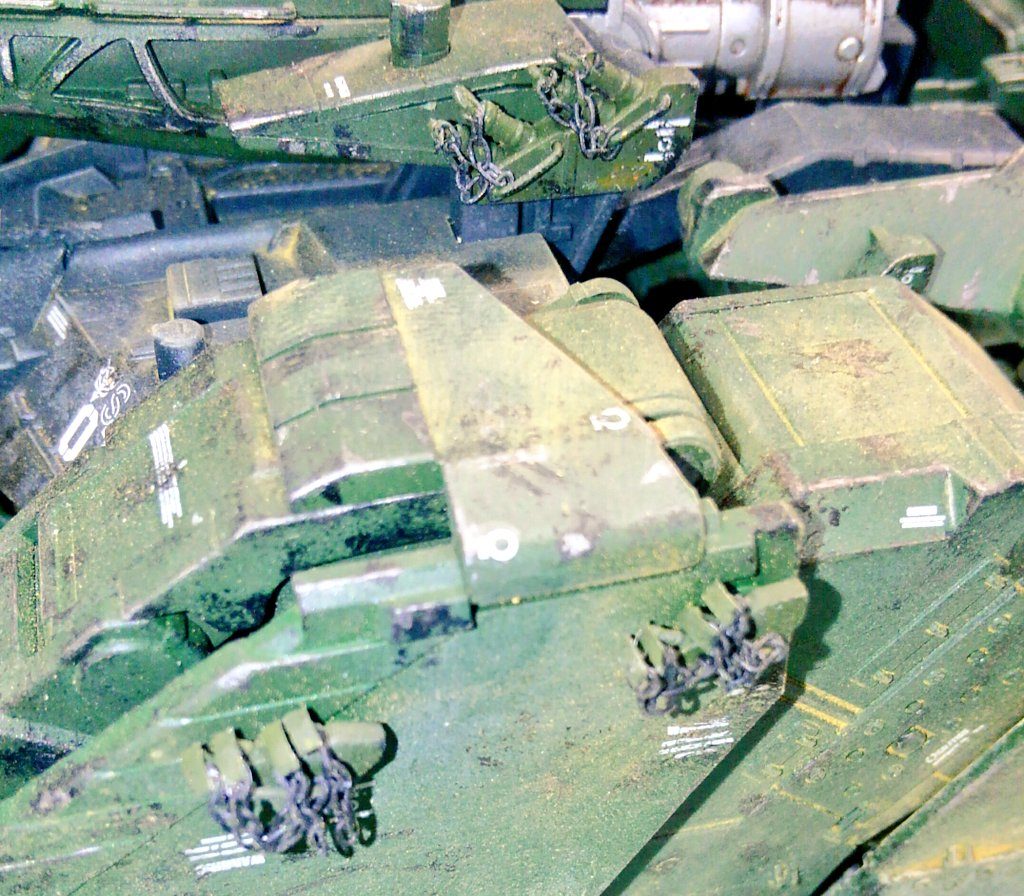 スモークに脱落防止チェーンを増加してます