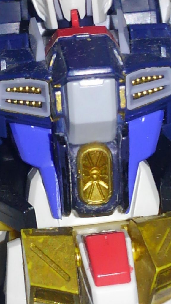 アメイジングの胴体を改造し、ストフリのアグニを移植したことでストフリの武装を問題なくすべて使用できます。