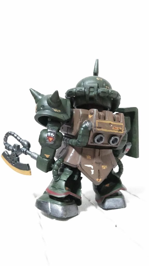 1/100リアルタイプザクの箱絵や完成写真、説明書のイラストなどを見ながらマーキングを手描き(๑•̀ㅂ•́)و✧