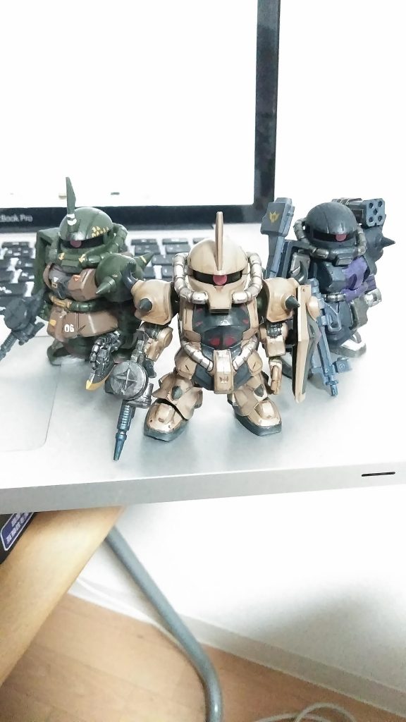 ザク二体を従えて。
部隊的な統一感はありませんが…満足感は半端ない。