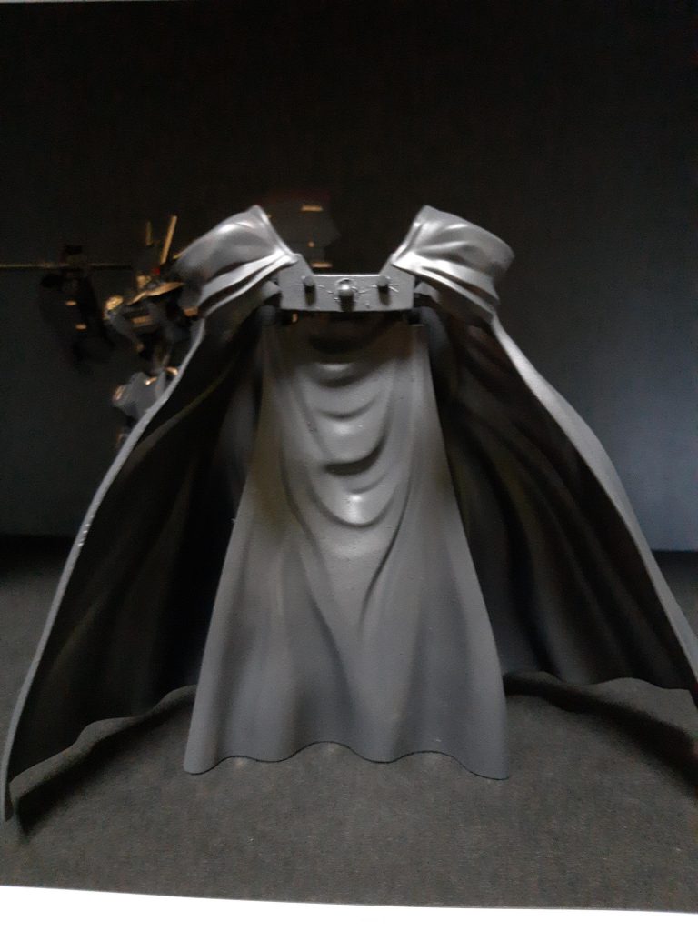 マントはウルトラアクトのブラザーズマントを小改造。高さがピッタリだったので固定はしていません。肩に乗ってるだけです。