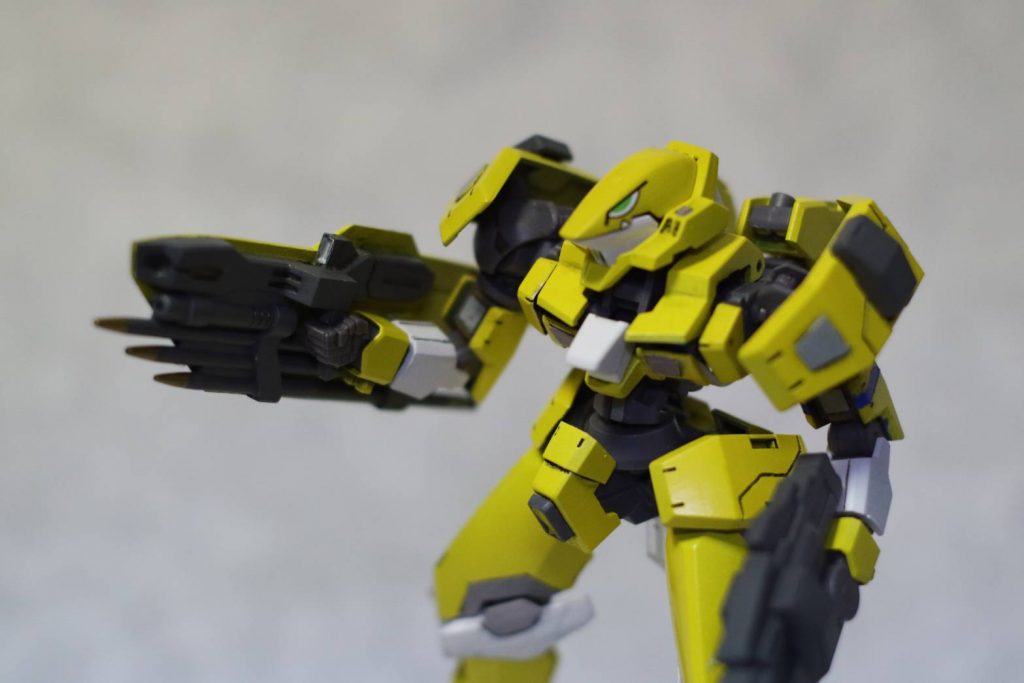 トリケロスです。塗り分けはマスキングでちまちまやりました。