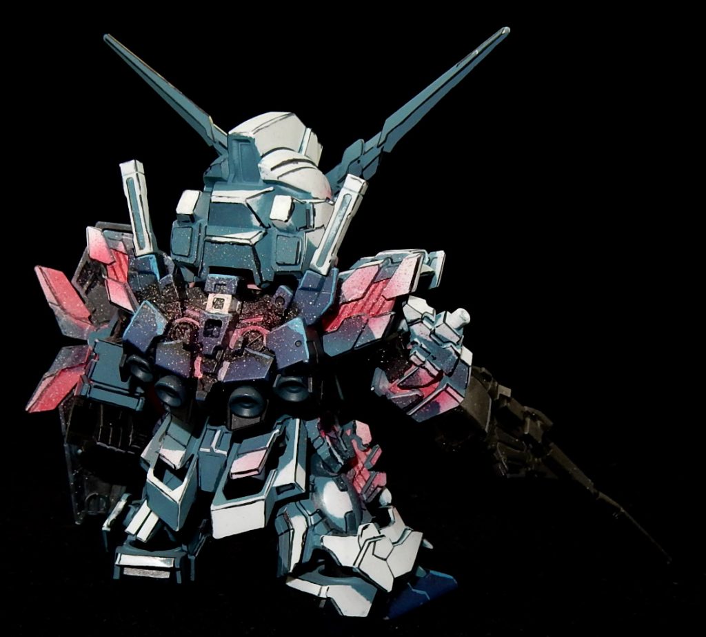 SDCS ユニコーンガンダムデストロイモード　イラスト風塗装–3枚目/制作者：今日