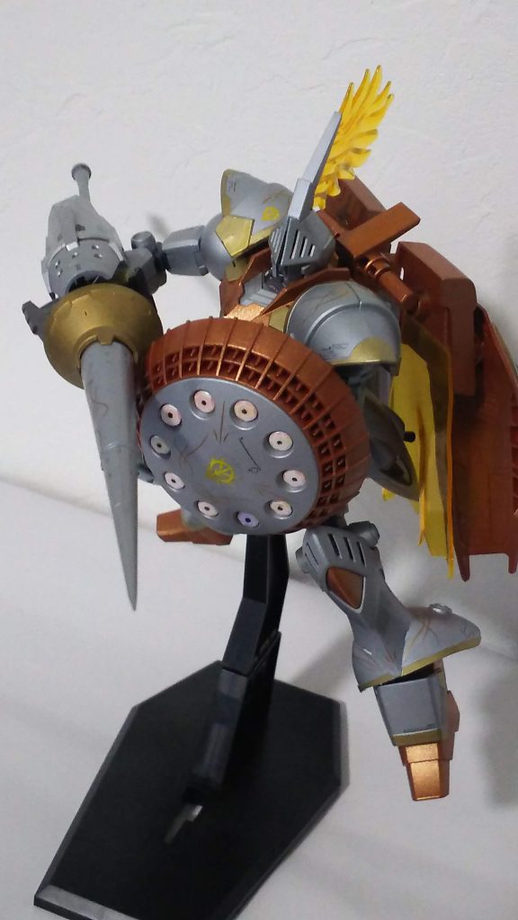 メイン装備は大型ランス。