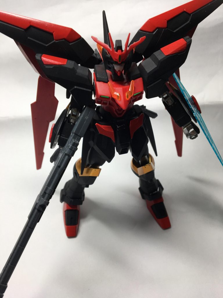 武装は余りのライフルとダークマターブースターのブレイド、コトブキヤのMSGのリボルバーになります。