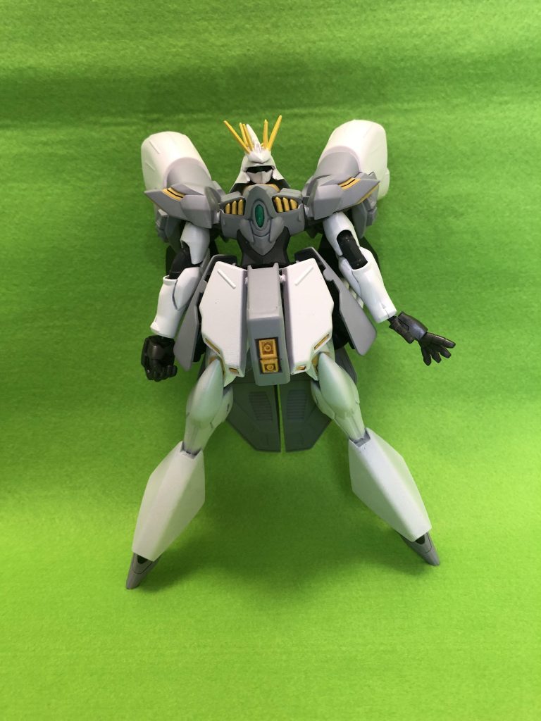 正面から。
常につま先立ちなのは、プリマ、バレリーナをイメージした為です。名前の「アソルータ」は、バレリーナの最上位階級です。

という設定で、実はブレイヴの足首にレギルスの足を接続したため、全く接地出来なくなったというのが理由です。