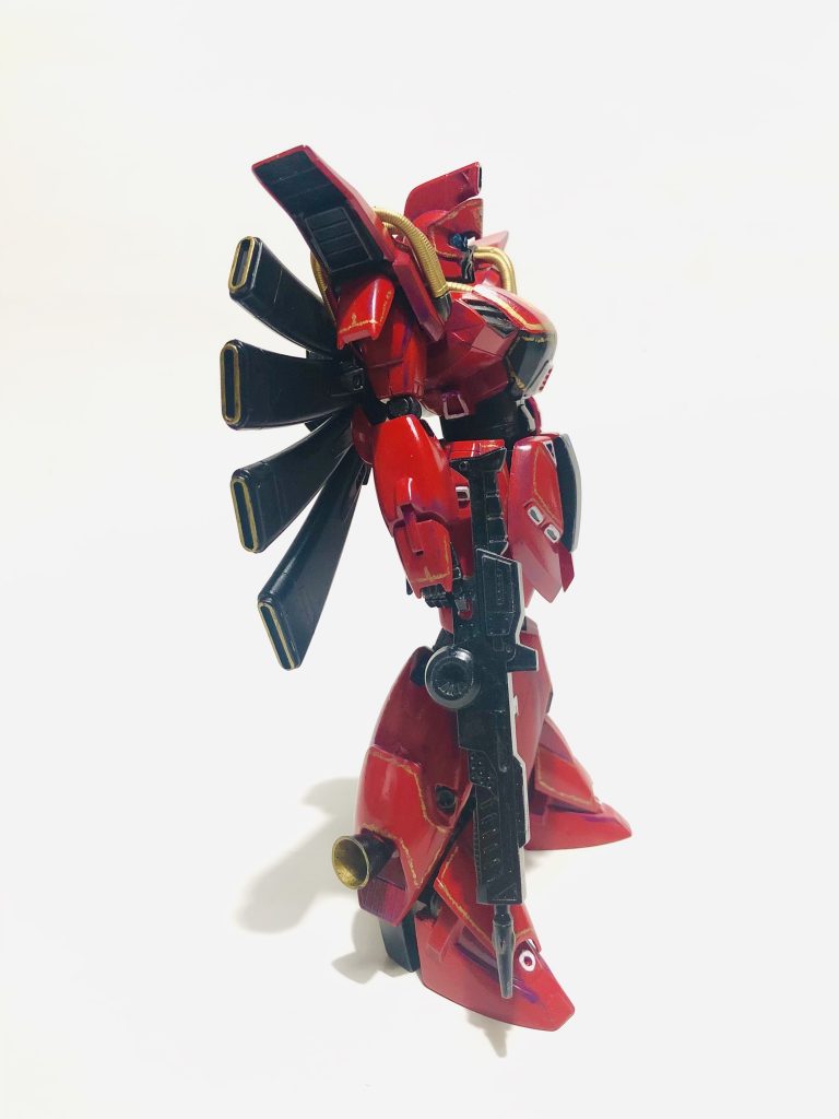 よこ

塗装はテカテカ赤に薄めた紫でワカメ影。
ゴールドでエングレービングもどきを追加☆