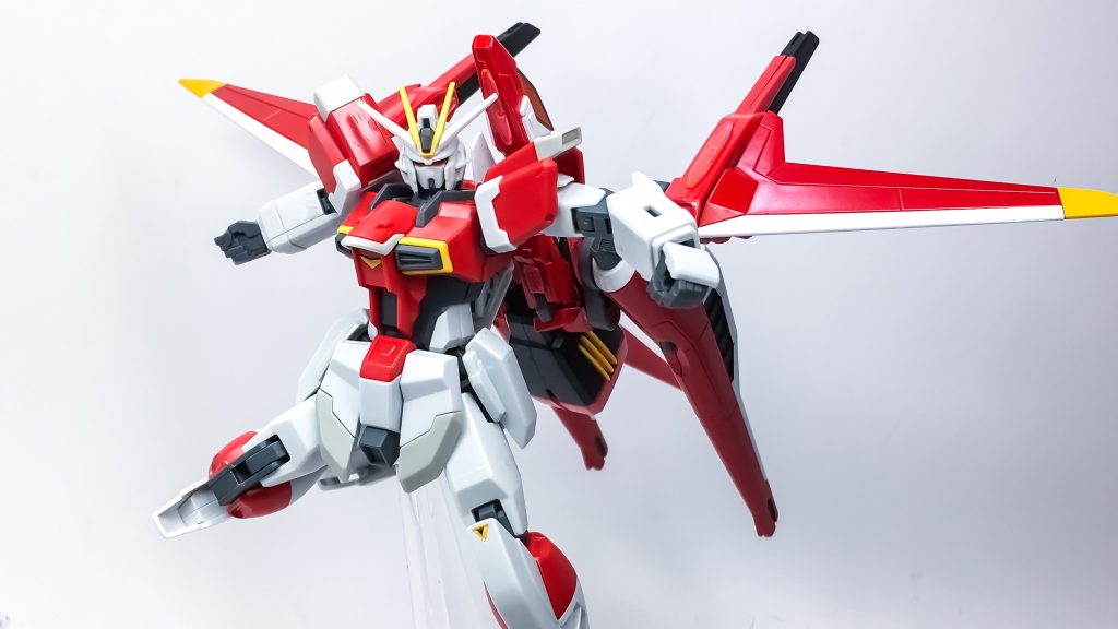 ## 〜おまけ〜
ソードインパルスに装備してみた！
赤と白で統一されるから、元からそれ専用の装備だったみたい！
予想外の所で合うのはミキシングの醍醐味だね！