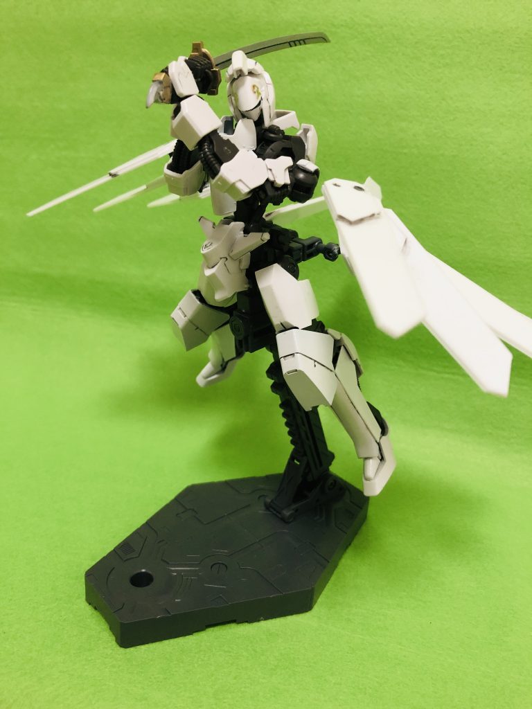 振り回せば結構な威力になるのでは。