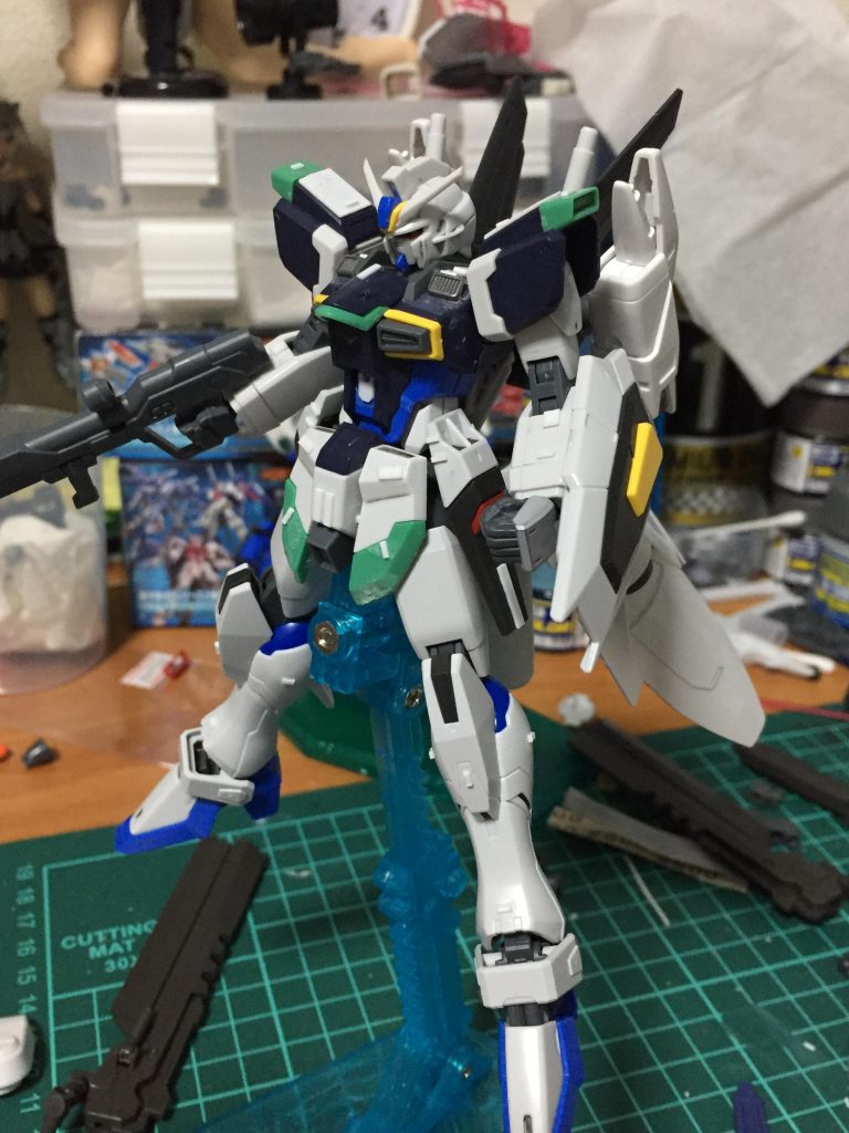 4号機案が中々割り切れず、色々ガチャガチャ付けすぎため一度スッキリさせました。

この後、インパルスのカラーリングを見て0号機を思い出し、製作が再開します。