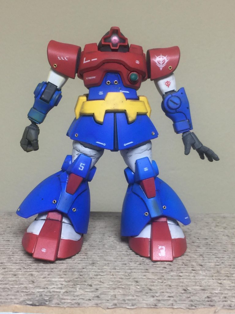 ビルドバーニングドム 正面
アピールショット!
赤い塗装部分は 少しメタリックレッドを
混ぜました。