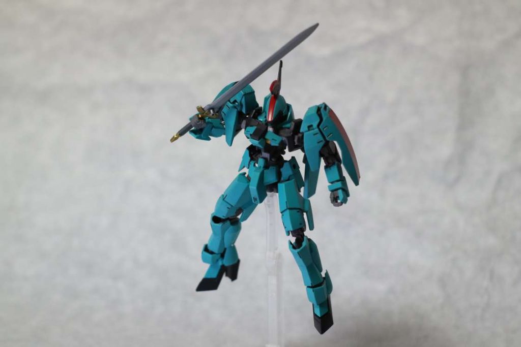 宇宙仕様アクションポーズ。
なんとなく締まりがないような。。。