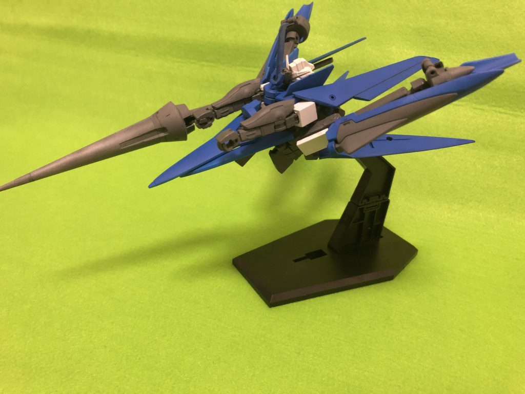 変形、ライトニングスワロー形態。
フロントアーマーの形状から、変形出来ないかな？ と思い触っていたら出来た偶然の産物です。