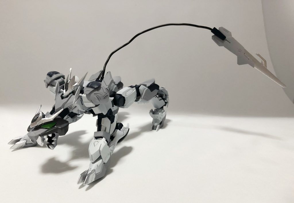 ビーストモードへ変形。
一応狼です。