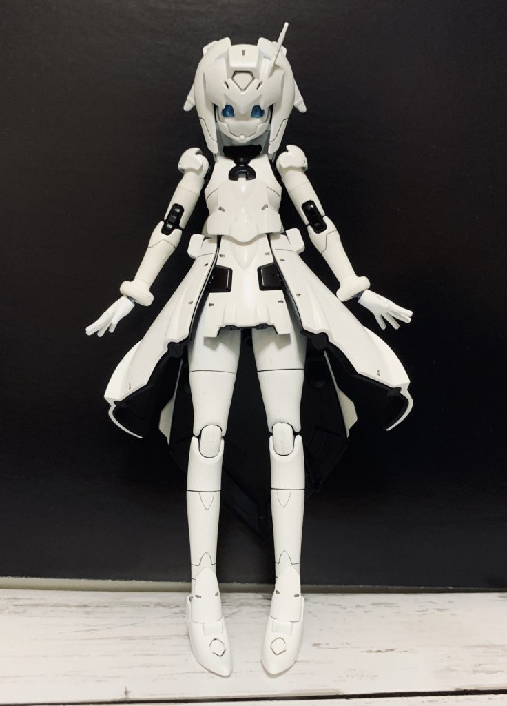 元から白のパーツも含め、全てのパーツを塗装してます