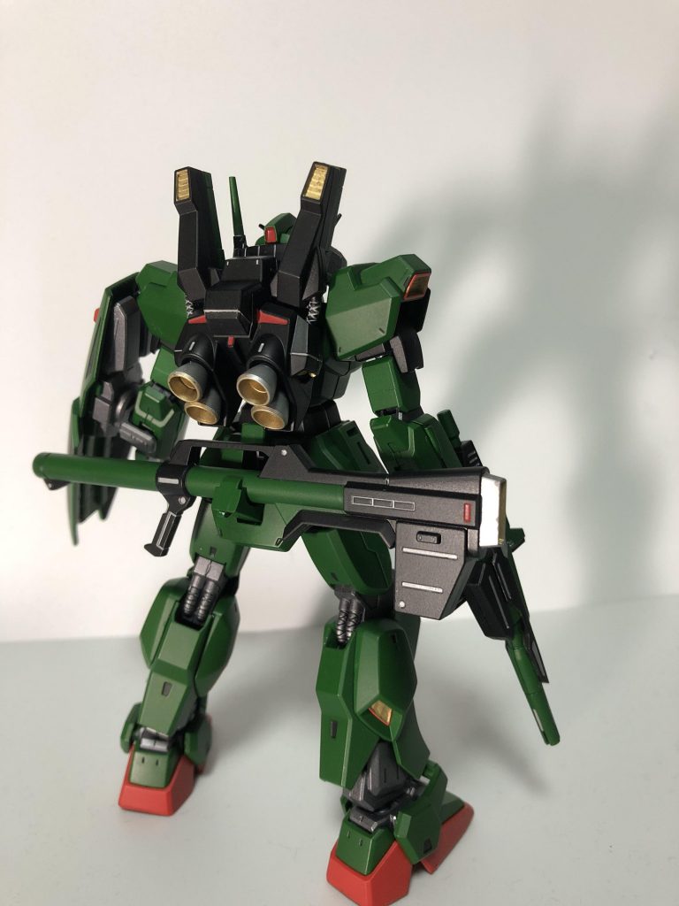後ろ姿のガンダムMk-Ⅱが個人的に好きです。