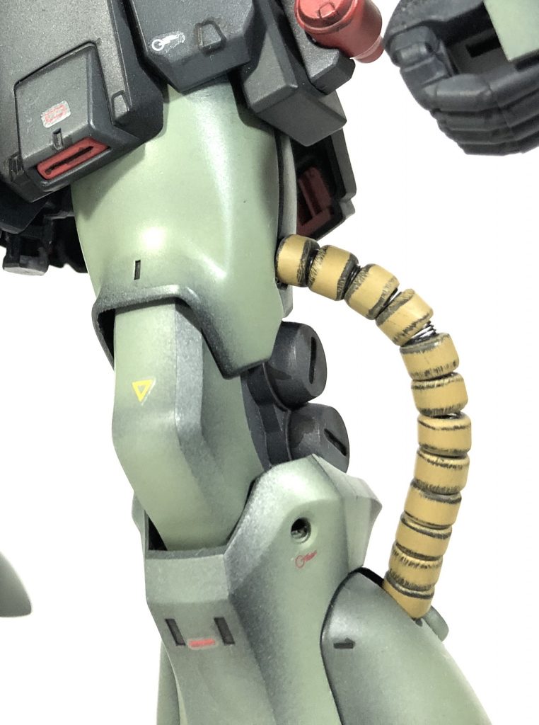 一番の難点だった動力パイプ・・。付属のゴムが嫌なので5センチのプラパイプで自作。中はスプリングです。