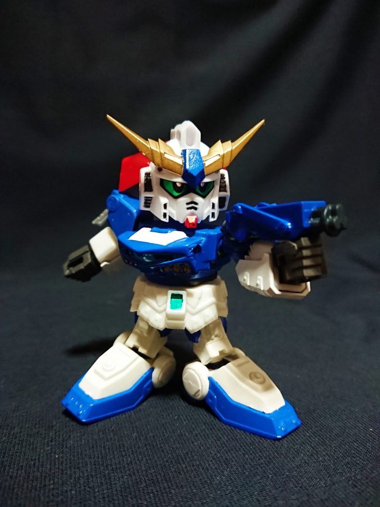 細部に相違がありますが塗装マジックでガンブレイダーに見せています。
薄目で見ればたぶん見えますw