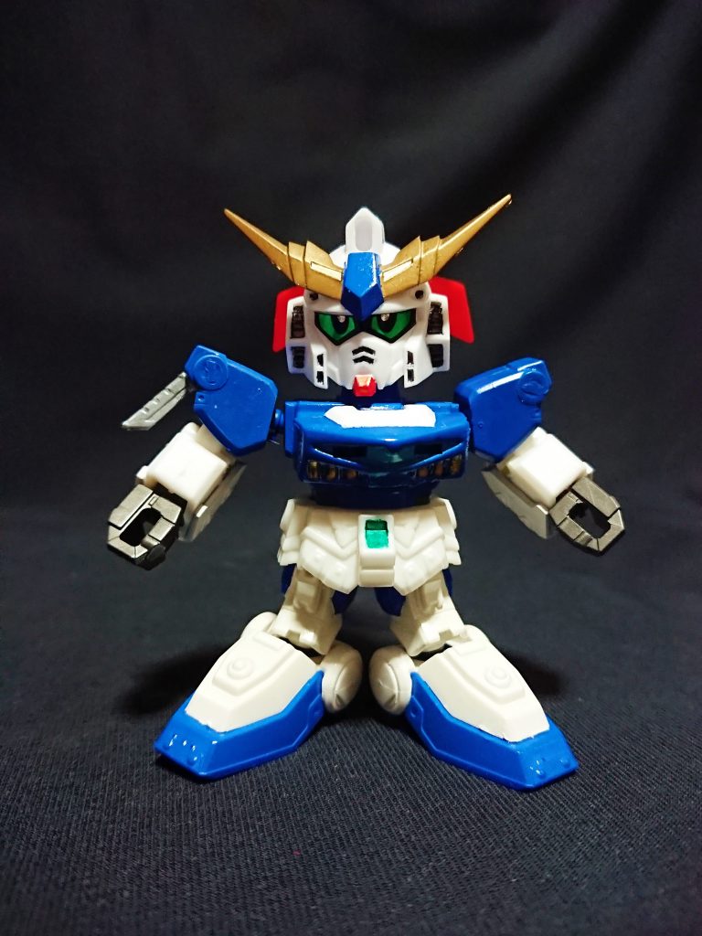ガンブレイダー形態
2000円企画で制作ということで、使用パーツも制限がかかってくるためブレイダーはオミットするつもりでしたが、擬似的に再現しました。