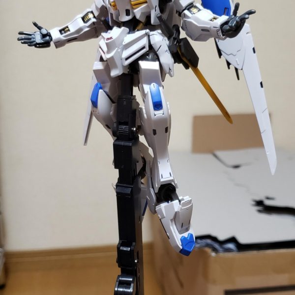 HG　ガンダムバエル