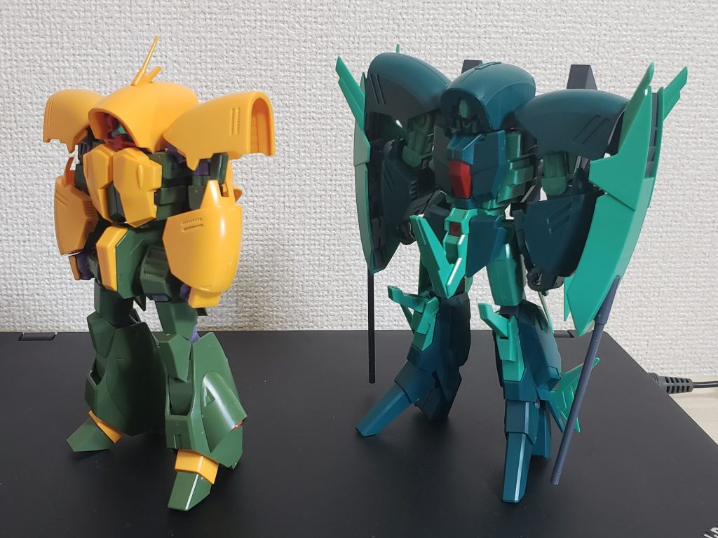 当初、可変機はアンクシャで行こうと思っていたんですが、組んでみたら「これじゃない感」が否めなかったのでアッシマーを買いにいきました。