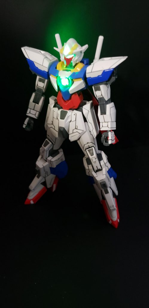 最初は白だったんですがなんか貫禄感を出したかったのでグレーに変えました。