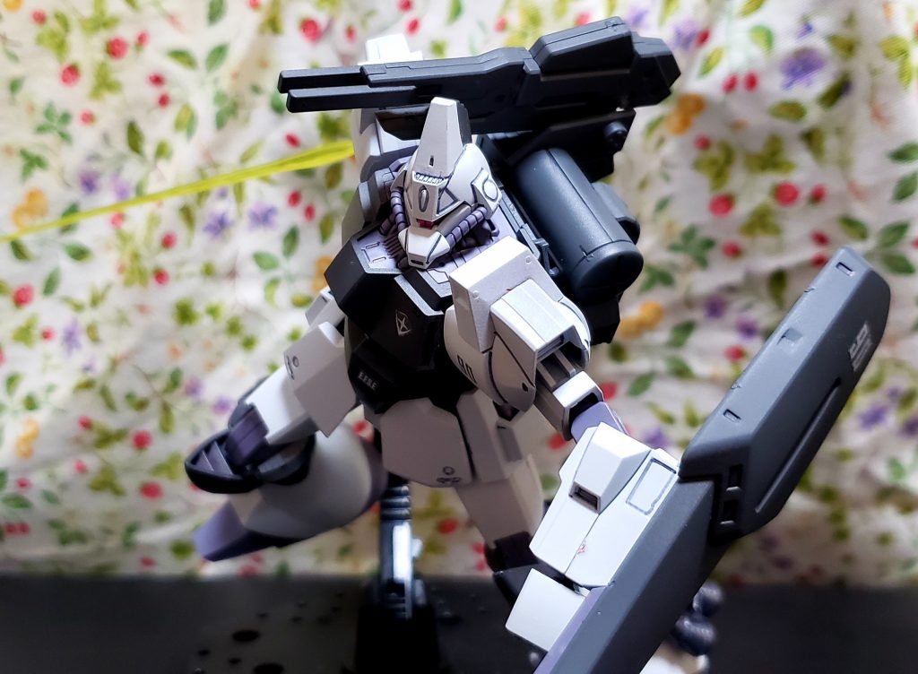 火力支援機とはいえ、そこはガルバルディβなので近接戦もこなします。