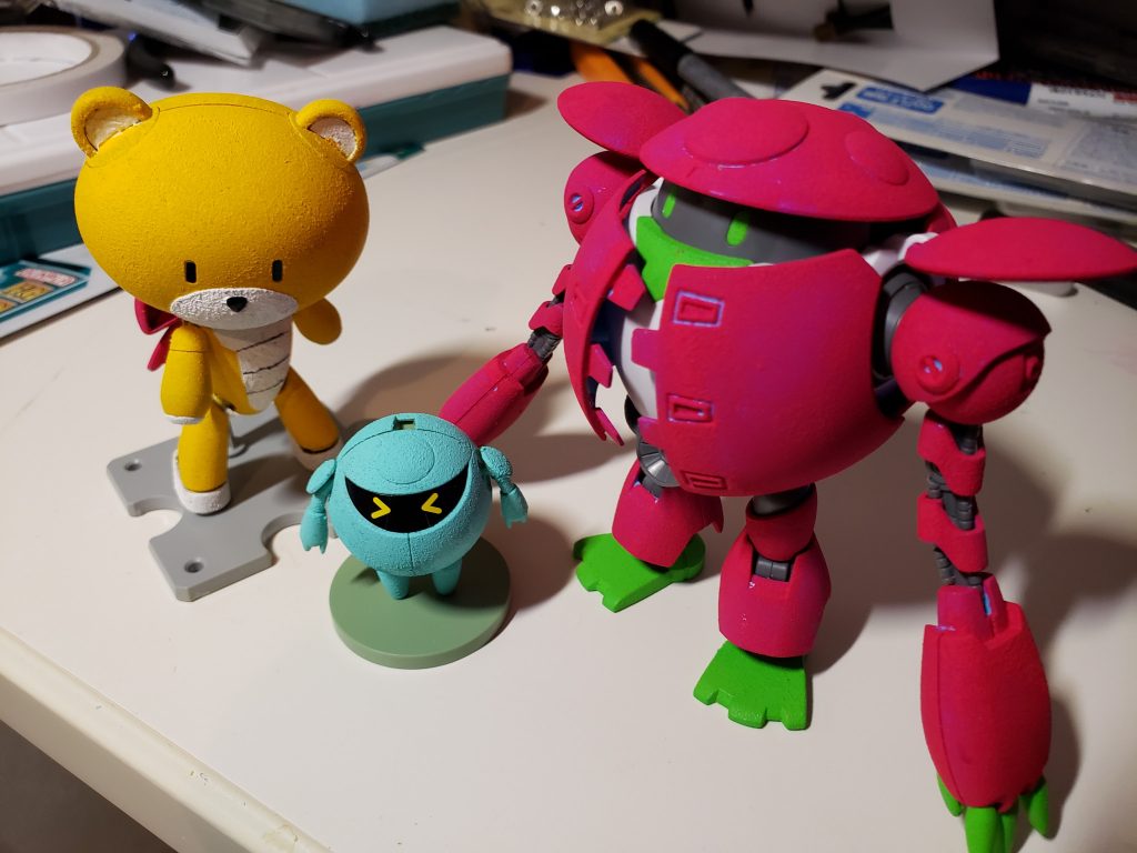 塗装後の彼らです。
アクリルガッシュのもっさりとした質感が好きです。
めちゃくちゃ可愛いのでこのまま投稿するか迷いました。