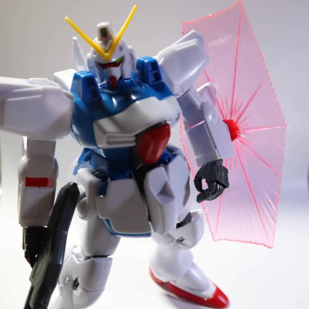 思い出のキットなのでなるべくいじらずスミ入れとメインカメラの塗装のみにしようかと。