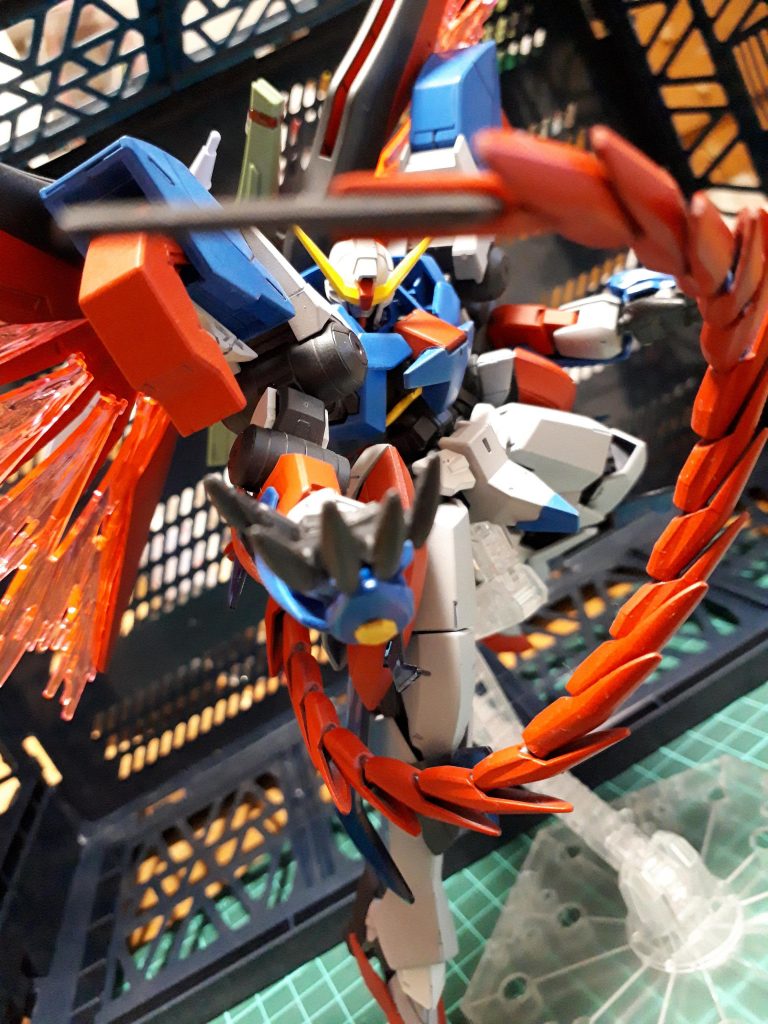 ~テールブレード~
本機の隠し武装であり、腕部が破壊された際や相手の不意を付ける武装であるため、普段はただの装飾に見せてある。
その威力はかなり物でありながら、かなりリーチがある。