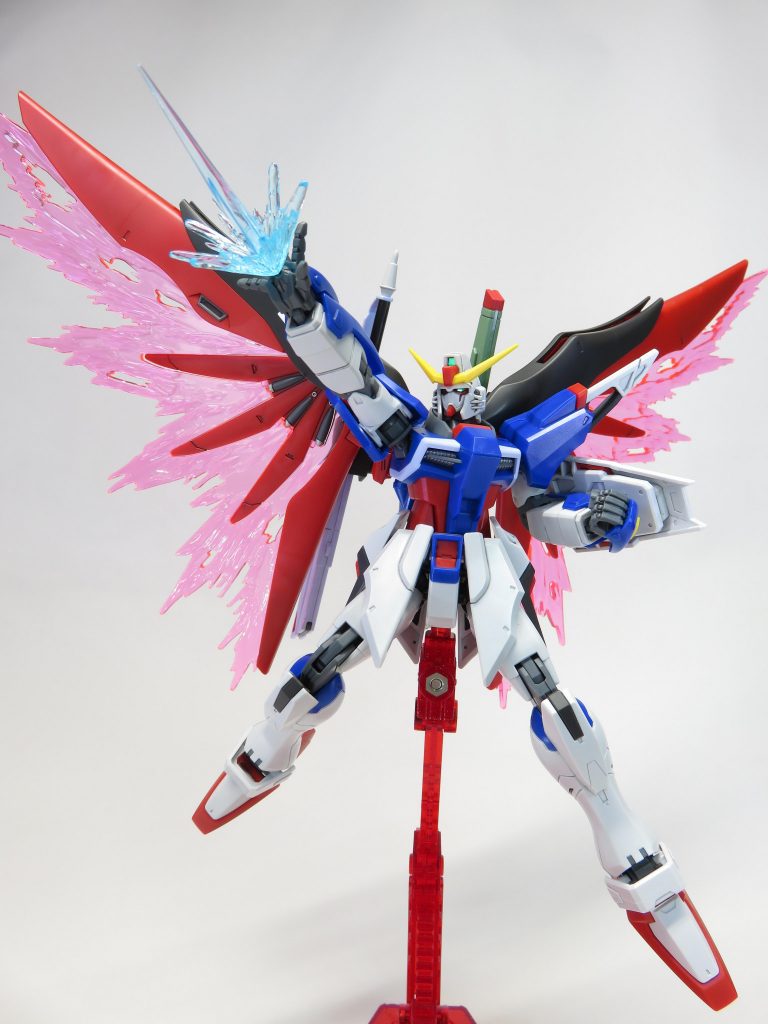 コレクションシリーズのパケ絵風に
フロントスカートが開くことでより表情のついたポーズになります
ビームエフェクトも少し加工しました