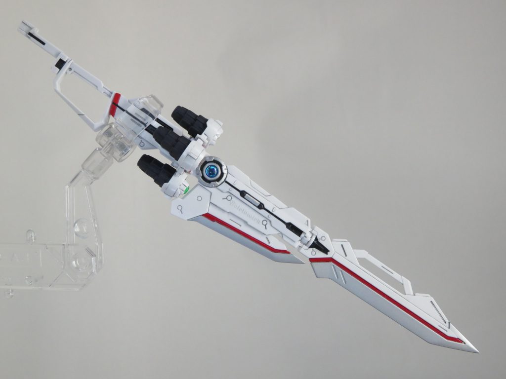 カレトヴルッフ
レンズのはめ込み等をしています