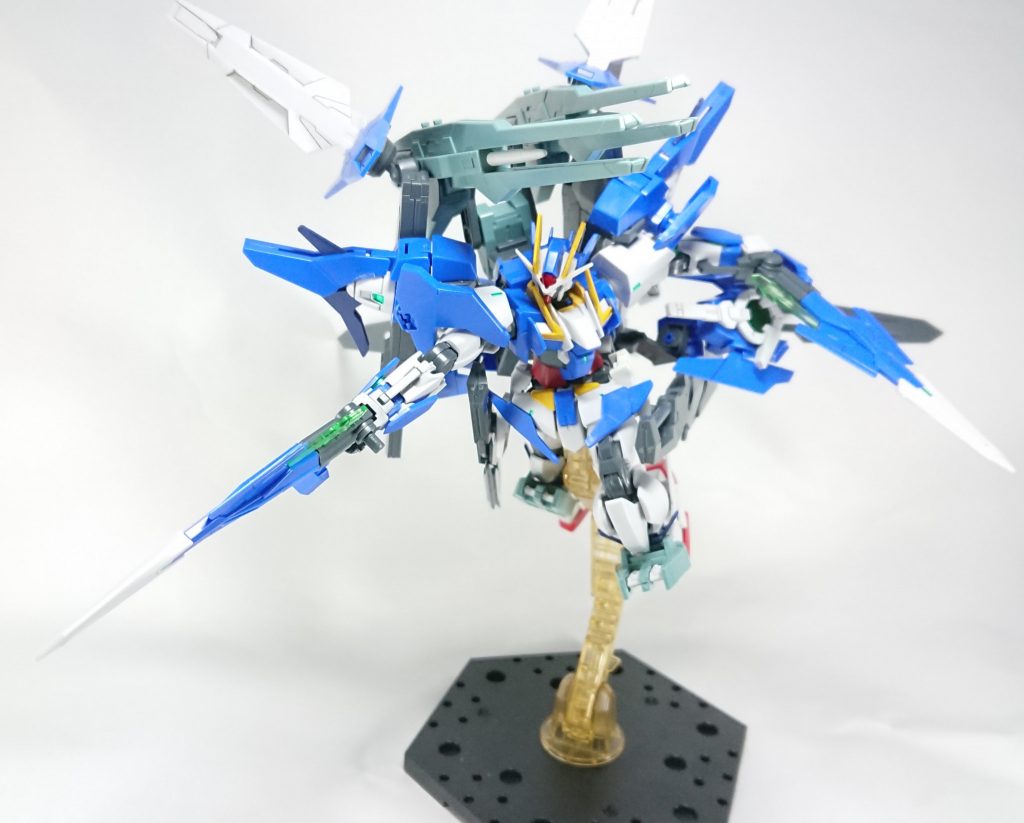 スーパーGNソードⅡ
ダブルオーダイバーエースから流用。
性能面やギミックはそのままです。
ポージングはパッケージを参考にしました。