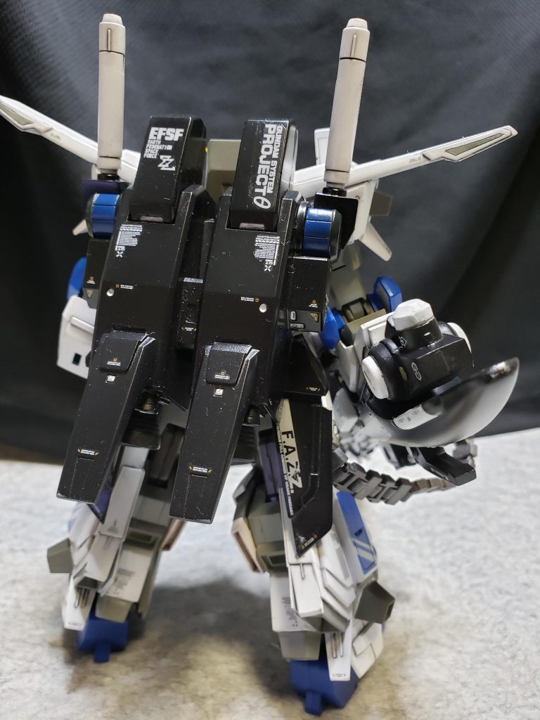 面が広い分…
デカールを闇雲に貼りすぎる…
本人は楽しいが見る人はうるさいかも(笑)