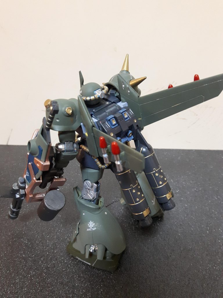 初めてスジ彫りなるものを少ししてみました…難しいです(ToT)