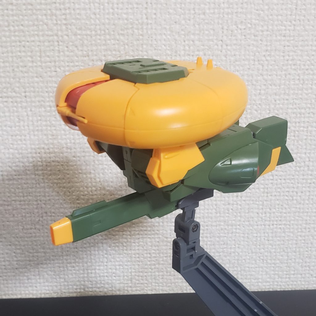 HGなのに差し替え無しの完全変態。