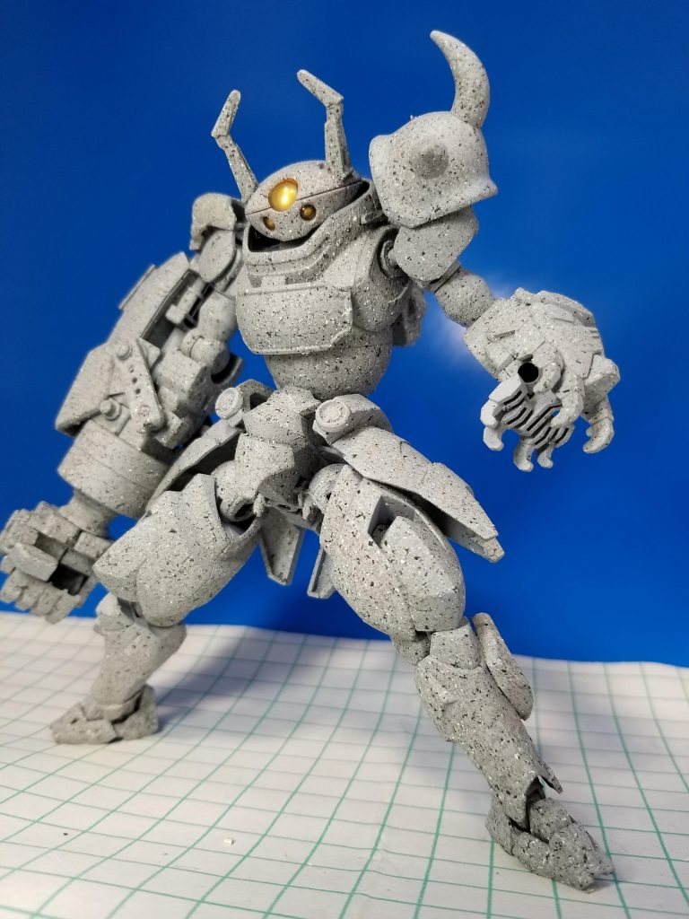 こんにちは、ビルド蒼炎です！

今回は遂にガンプラを買うお金が無くなってしまったので石でガンプラを作ってみましたよ！
削るのに5年かかりました…