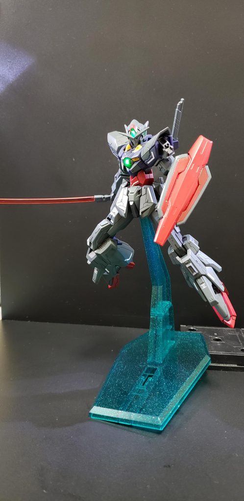 ビームサーベルは少し高出力のを採用してます。