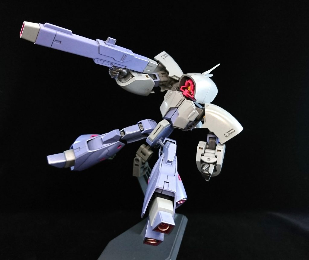 ビームライフルを構えてアクション!