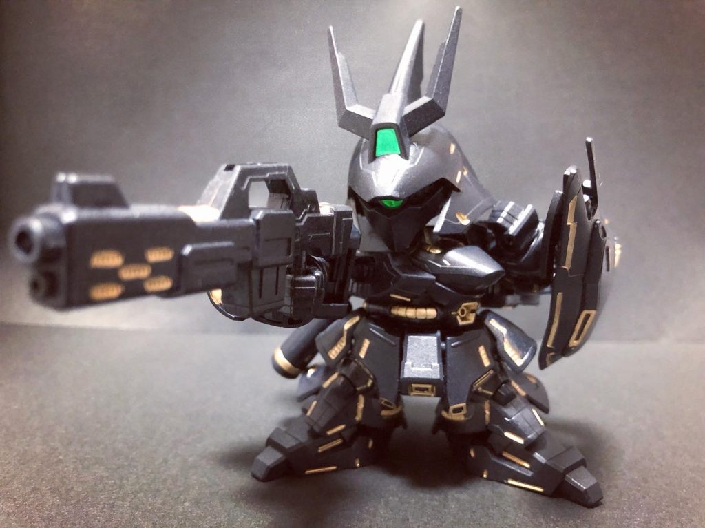 射撃イメージ。全身の金色部はサイコフレーム露出部としています。